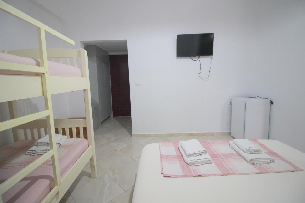 Andy Apartments Saranda Kültér fotó