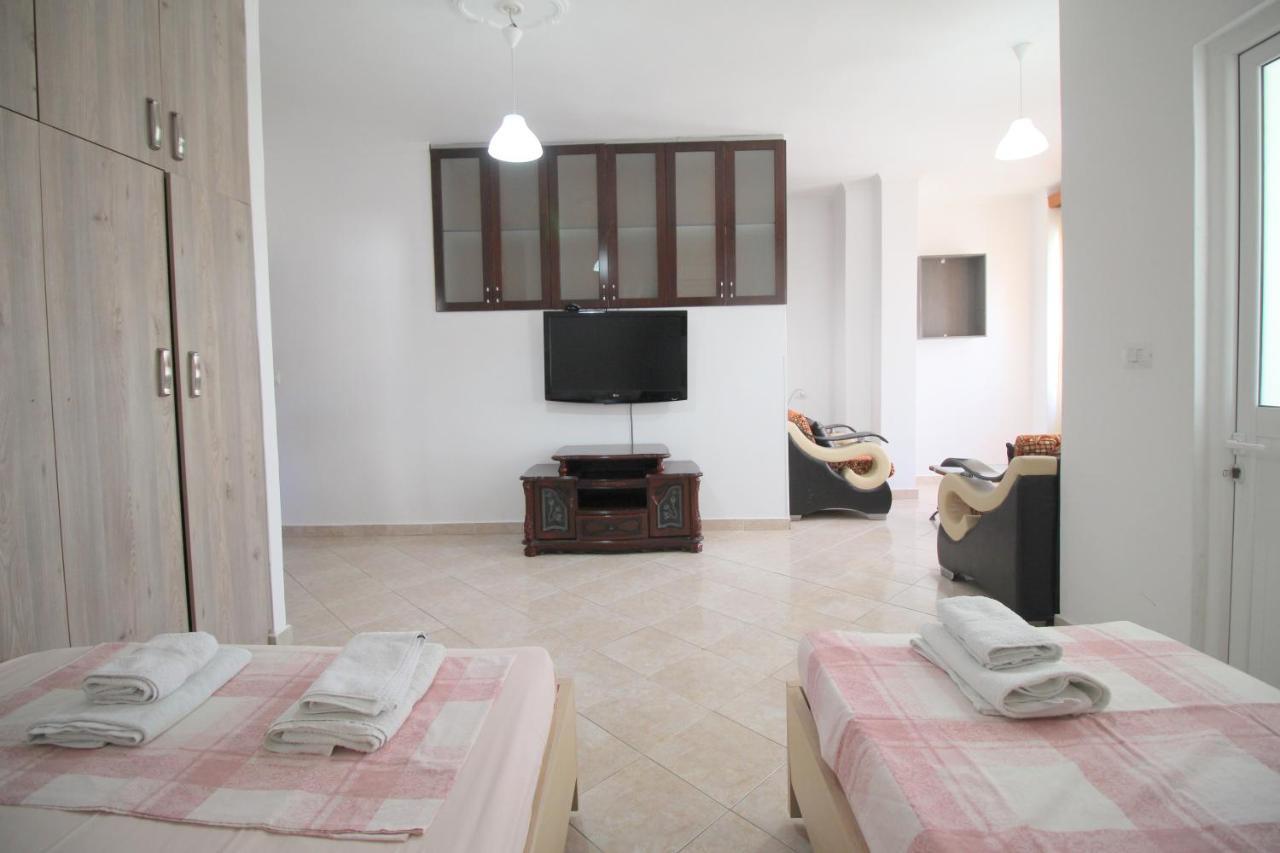 Andy Apartments Saranda Kültér fotó